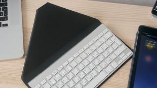 Prípad s klávesnicou pre iPad Pro 10